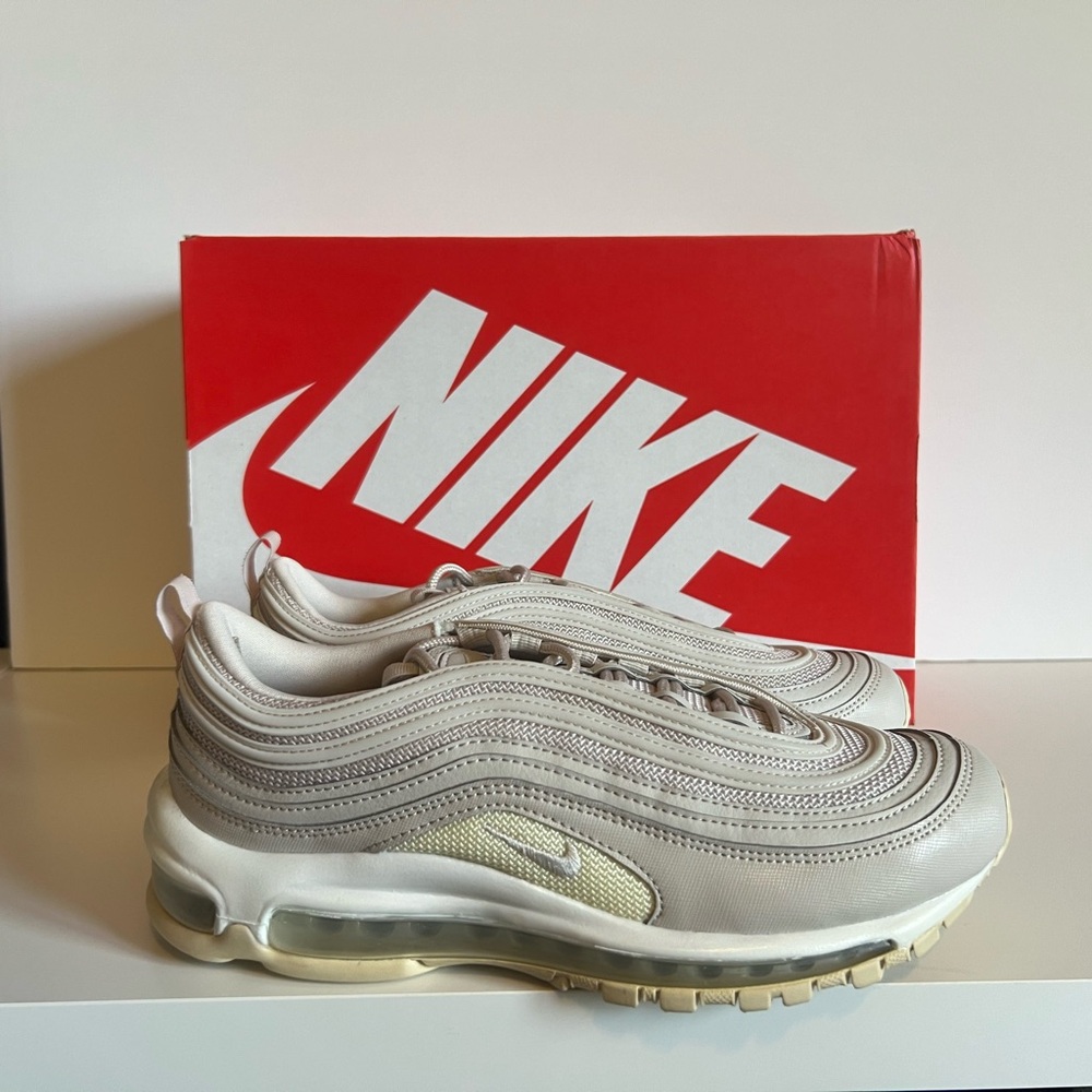 New women’s Nike Air Max 97 sneakers size 9
